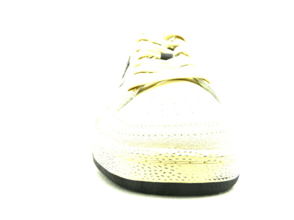 8806114 – Image 4